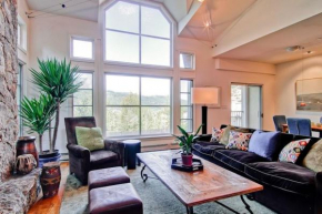 Meadows Townhome R4 by East West Hospitality